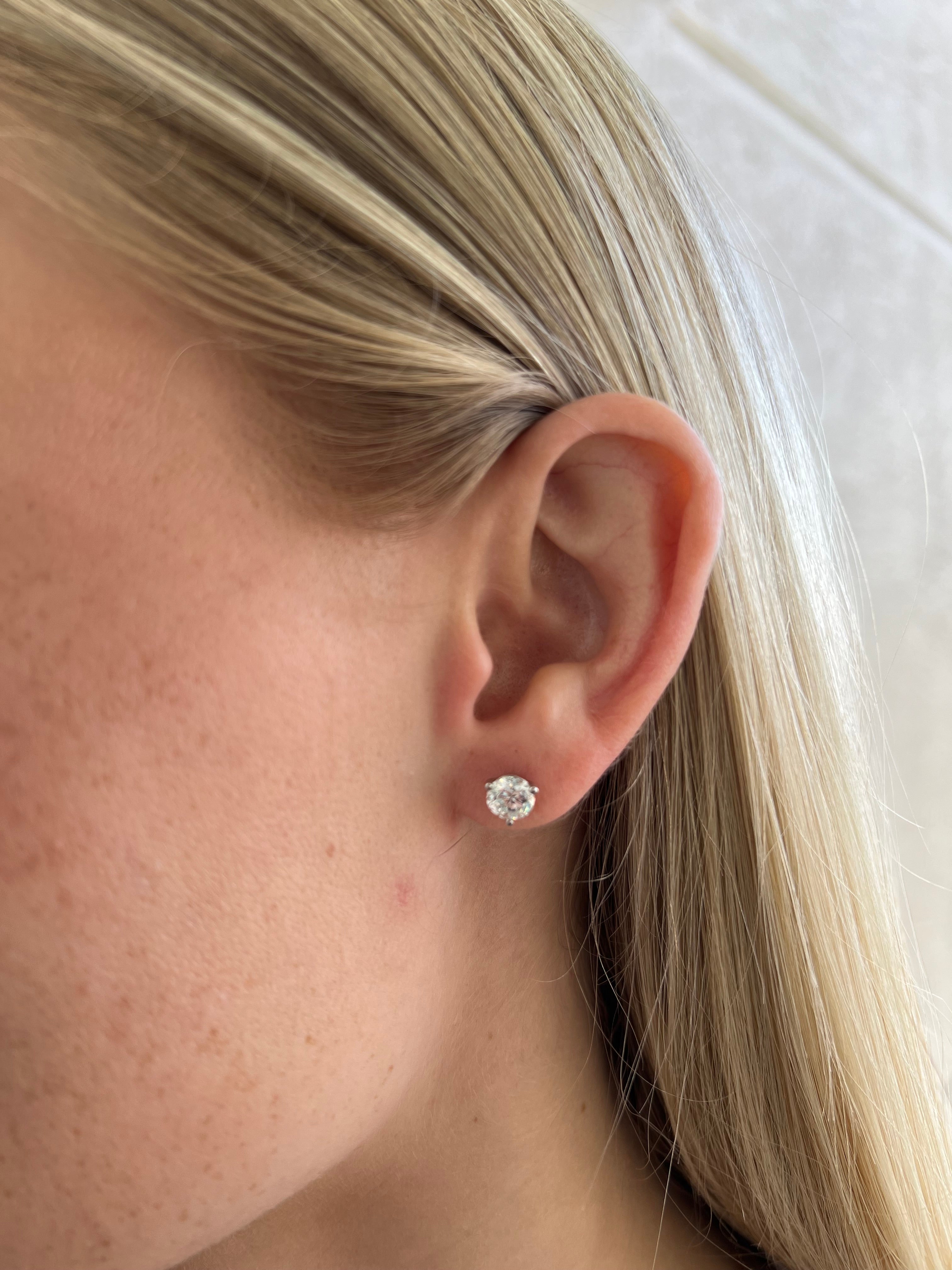 Lab-Grown Diamond Round Solitaire Stud Earrings