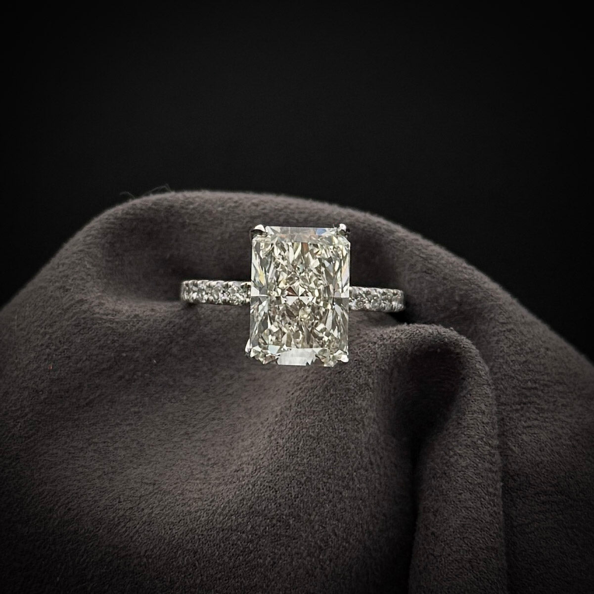 Engagement Lab-Grown Diamond Rings with Hidden Halo